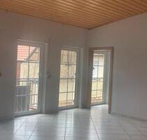 Spiesheim, großzügige 3 Zimmer Wohnung mit Garage - Armsheim