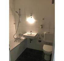 #kleinfeinMEIN 1-Zimmerwohnung mit neuem Wannenbad und Balkon - Monheim am Rhein