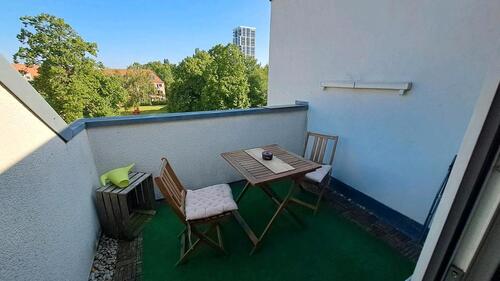 Foto - Helle 1,5 Zi-DG-Whng mit Terrasse n. Tempelhofer Feld, v. Privat