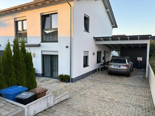 Foto - Geräumige Doppelhaushälfte - 1.150,00&nbsp;EUR Kaltmiete, ca.&nbsp; 138,00&nbsp;m&sup2;