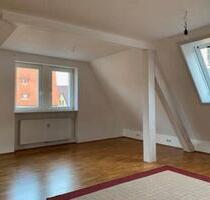 4-Zimmer-Dachwohnung mit Balkon in wertheimer Altstadt-Nähe