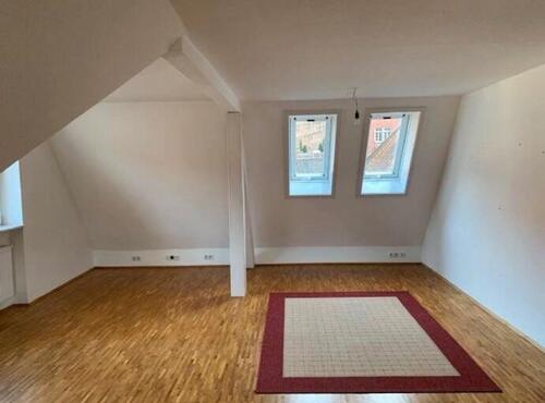 Foto - 4 Zimmer Dachgeschoßwohnung zur Miete in Wertheim