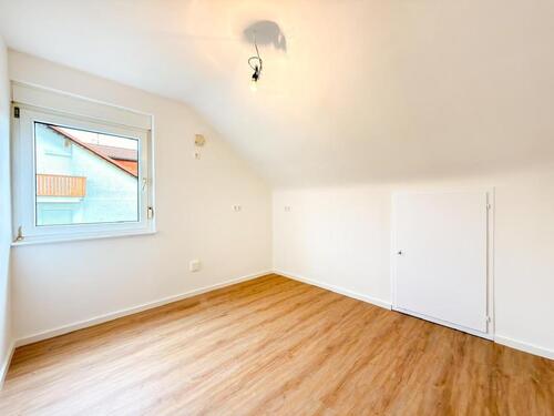 Foto - Dachgeschoßwohnung in Baltmannsweiler zur Miete