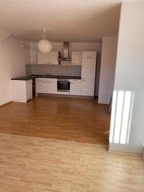 Foto - Großzügige, helle 3-Zimmer-Wohnung mit Einbauküche