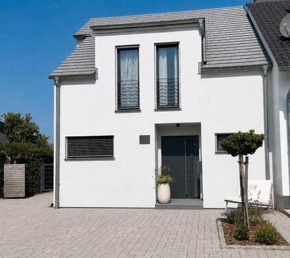 Foto - Modernes Familienhaus in Feldrandlage 