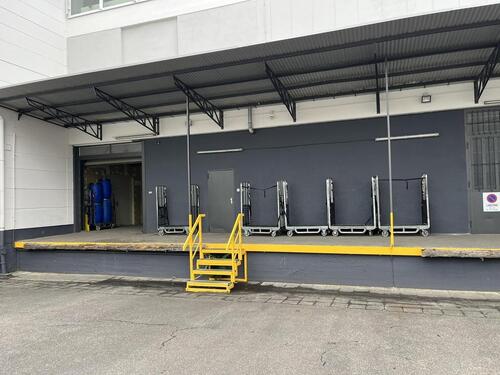 Foto - *** ca. 240 qm Lagerfläche mit Büro & WC *** sehr verkehrsgünstig ***