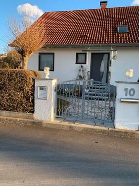 Foto - Schöne 2,5 Zimmer-Dachgeschosswohnung