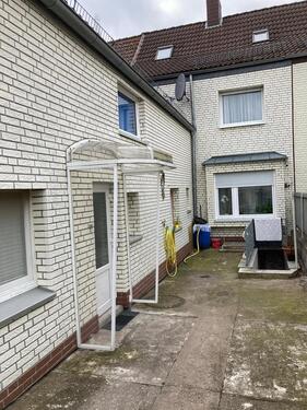 Foto - Reihenhaus zur Vermietung in Stadtoldendorf ( kalt 750 € )