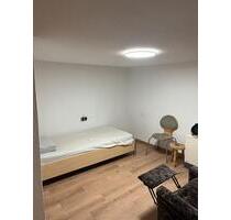 Vermiete Zimmer für langjährige kurzfristige Nutzung in Miellen - Becheln