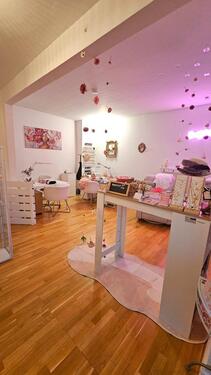 Foto - NAGELTISCH ZU VERMIETEN - 450,00&nbsp;EUR Kaltmiete, ca.&nbsp; 25,00&nbsp;m&sup2;