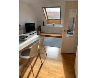 Charmante 3-Zimmer-Wohnung mit Blick auf Hohenzollern - Hechingen