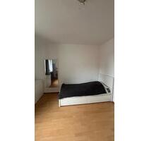 1-Zimmer-Wohnung zur Miete direkt am Kölner Heumarkt!