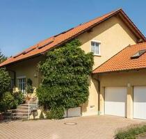 Charmantes Einfamilienhaus in Stadtnähe mit Garten in Tegernheim