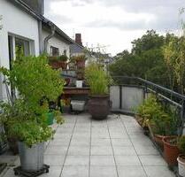 Vollmöbliertes Studio mit Dachterasse zentral in Düsseldorf Mitte
