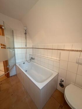 Foto - 4-Zimmer-DG-Wohnung 