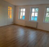 Wohnjuwel am Carl-Heydemann-Ring: stilvolle 2 Zi.Wohnung - Schieder-Schwalenberg