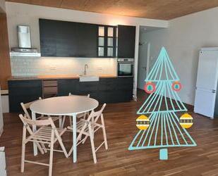 Familienfreundliche Wohnung Befristet, Teilmöbliert in Weissensee - Berlin Pankow