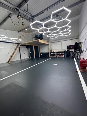 Foto - Halle Garage Auto,veredelung 100qm