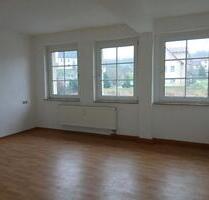 Schöne Fünfraumwohnung; Mietwohnung; Fünfzimmerwohnung - Themar