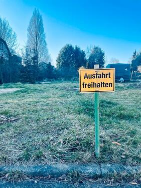 Foto - Stellplatz auf Wiese für Wohnwagen