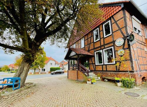 Foto - ETABLIERTES GASTGEWERBE MIT TRADITION – GASTRONOMIE & WOHNEN IN ILSDE-SOLSCHEN