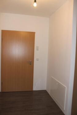 Foto - Zu Vermieten 2 ZKBB; 70 qm, 1OG PB-Schloss-Neuhaus, ab1.03.2026