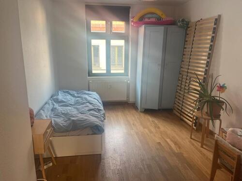 Foto - MIETFREI in WG wohnen und Babysitting übernehmen