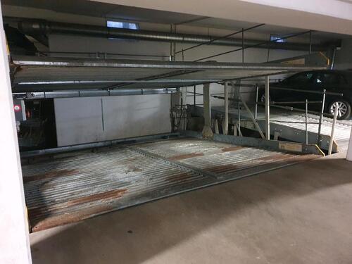 Foto - Tiefgaragenstellplatz zu vermieten