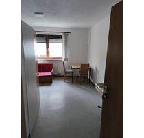 Stadtnah und ruhig – 1-Zi.-App. für Student*innen - Rosenheim Egarten