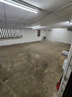 Foto - 2 Lagerräume in Frankfurt – Berner Str. 38 zu vermieten