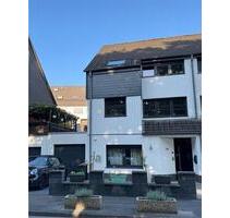 Modernisiertes EFH, EEK B, mit Terrasse, Dachterrasse & Garage - Wuppertal Gemarkung Langerfeld