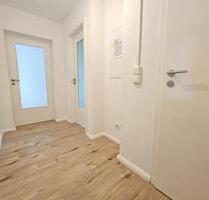 Sehr schöne Wohnung mit Einbauküche und Balkon - Chemnitz Altendorf