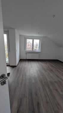 Foto - Frisch sanierte Traumwohnung 1. OG - 104 m², Balkon & Garten, EBK