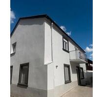 Komplett saniertes Einfamilienhaus zu vermieten - Weisenheim am Berg