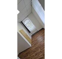 Schöne Lichtdurchflutete 2 zimmer Wohnung + Küche mit Blick aufs - Würzburg Heuchelhof