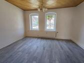 Foto - 2-Raum-Wohnung, Erdgeschoss, 55 qm, saniert, mit Gartennutzung