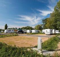 Zirndorf Wohnmobilstellplatz Wohnwagenstellplatz KFZ Stellplatz - Fürth Südstadt