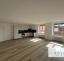 Kernsanierte 3-Zimmer-Wohnung in Lörrach-City am Senser Platz +++ Rösch Immobilien