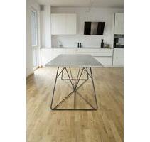 Hochwertige 2-Zimmer Wohnung mit Tiefgaragenstellplatz & Terrasse - Düsseldorf Heerdt