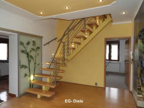 Foto - Großzügige 6-Zimmerwohnung im ruhigen 2-FH--saniert 2020