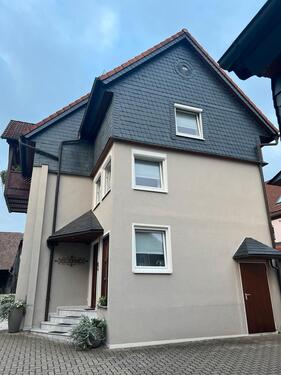 Foto - Einfamilienhaus mit Einliegerwohnung