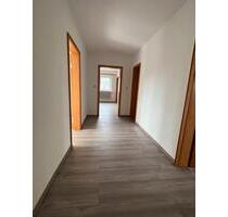 Großzügige Wohnung mit Terrasse und Gartenanteil zu vermieten - Auetal
