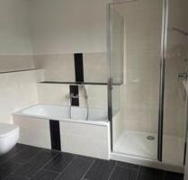 Mietwohnung in ruhiger Lage mit Garten, Balkon und Doppelarage - Glauchau