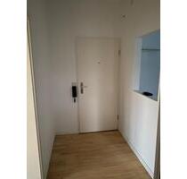Charmante 1-Zimm. Wohnung im 4.OG mit Balkon nicht weit von Spree - Berlin Charlottenburg-Wilmersdorf