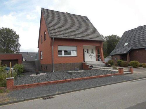 Foto - Schönes Freistehendes Einfamilienhaus von Privat zu Kaufen