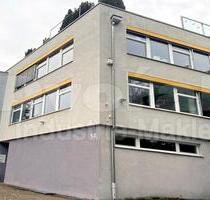 Moderne Büroetage - 2.575,00 EUR Kaltmiete, ca.  8,70 m² in Fellbach (PLZ: 70736) Oeffingen