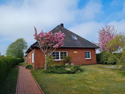 Foto - 8 Zimmer Einfamilienhaus zum Kaufen in Risum-Lindholm