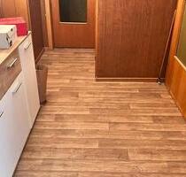 Dachgeschoss-Wohnung mit 3 ZKB im Herzen Herfords