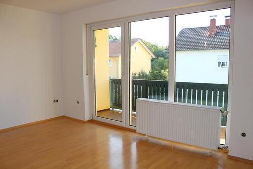 Foto - Gemütliche 2-Zi.-Wohnung mit Balkon in ruhiger Wohnlage in Plattling
