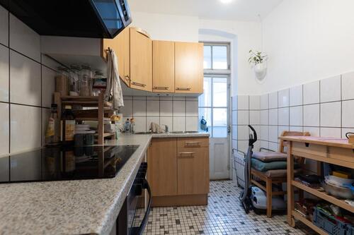 Foto - 2-Zimmer Altbauwohnung mit Loggia zu vermieten ab Mitte Dezember